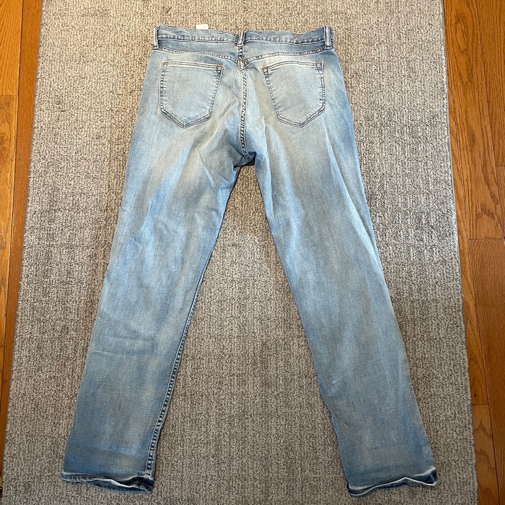 Banana Republic Jean - Picture 2 of 4